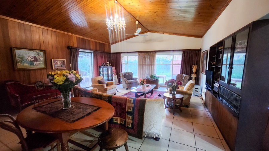4 Bedroom Property for Sale in Wilkoppies North West